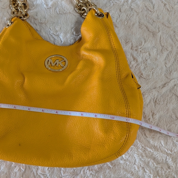 Micheal Kors Fulton Chain medium yellow mustard tote bag purse - Picture 4 of 9